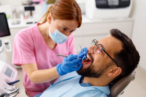 How To Care For Your Teeth Between Dental Cleanings
